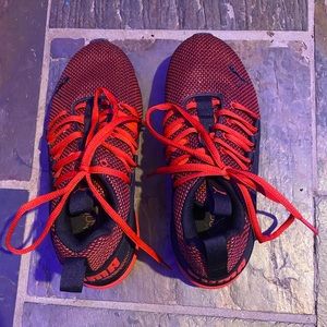 Shoes, black and red, 5 boys